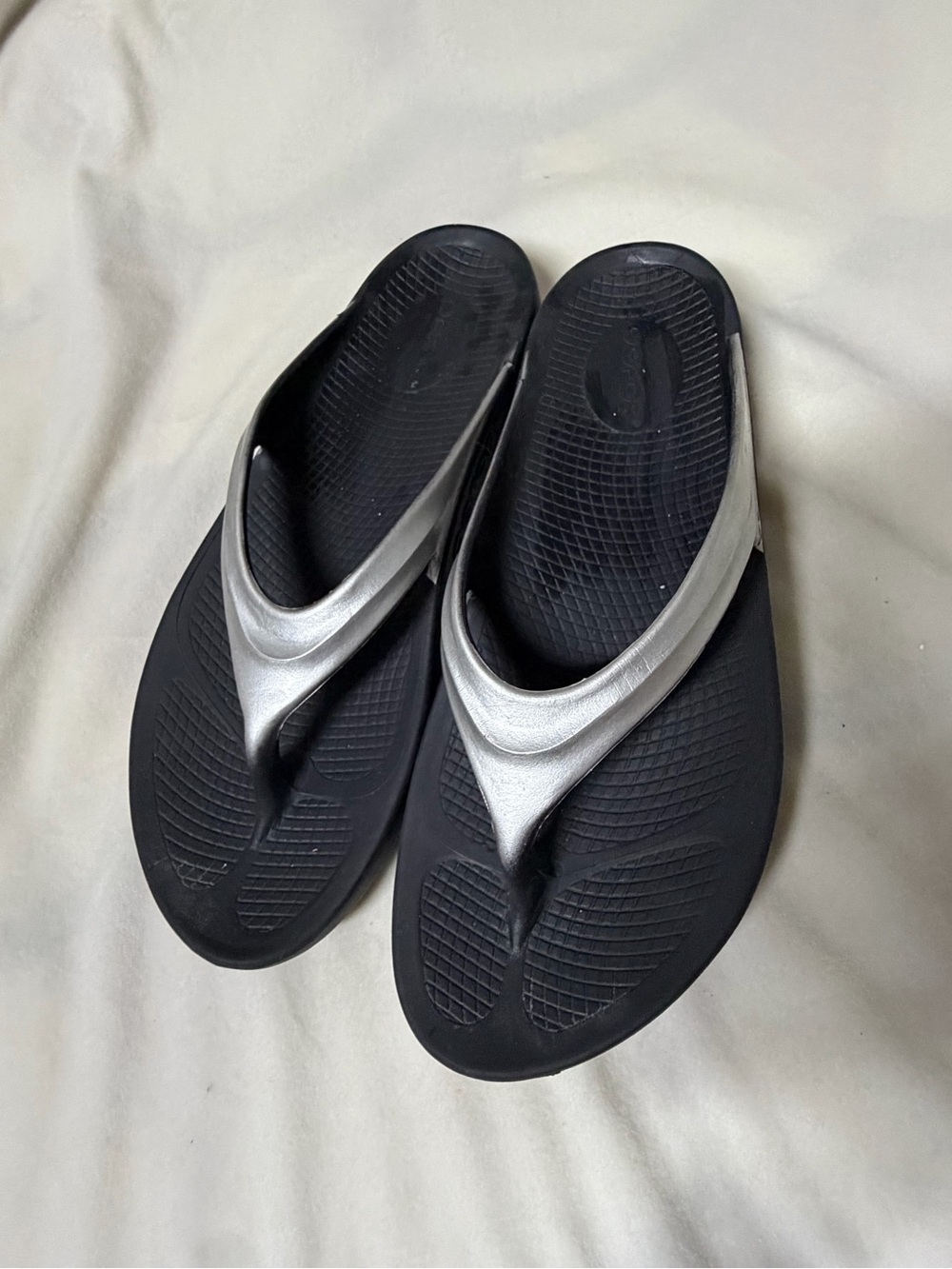 Oofos Women’s OOlala Recovery Comfort Sandal Size 11